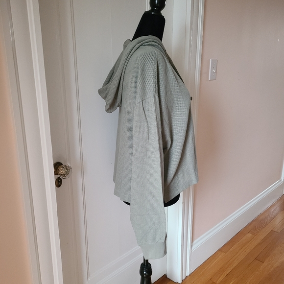 Pink Mesh Pullover 💗 - Picture 5 of 6